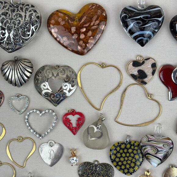 Pendant Charm Craft Jewelry Lot - 75+ Hearts Love Key Glass Metal - Picture 6 of 11